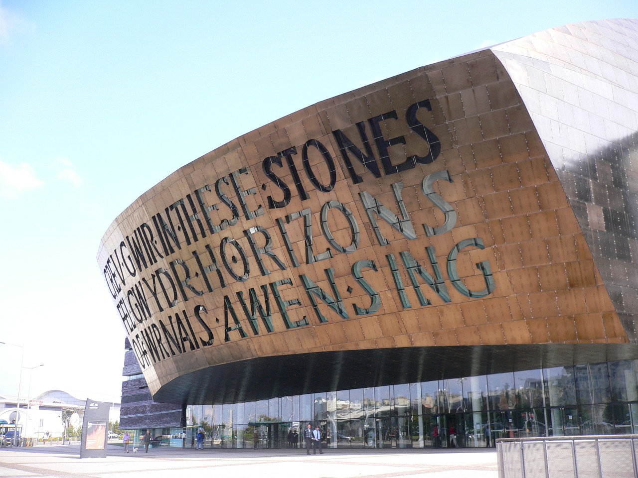 Geeky Travel Destination: Cardiff, Wales – Fangirl Quest