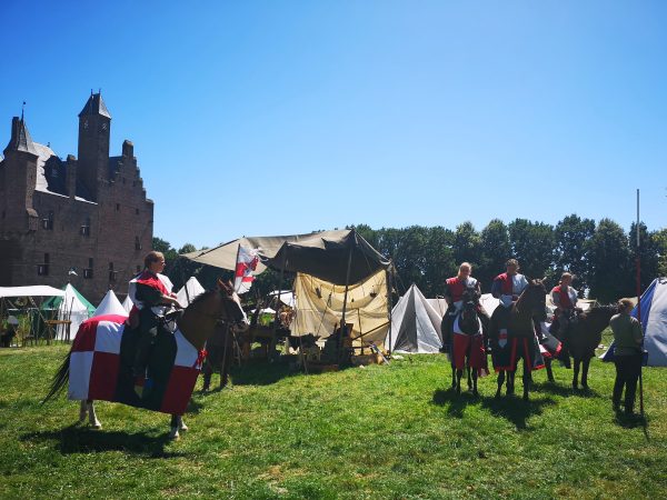 Like castles? Read on to find out about the Dutch Doornenburg Castle and the recreated battle for Doornenburg! A perfect day out for kids and history buffs.