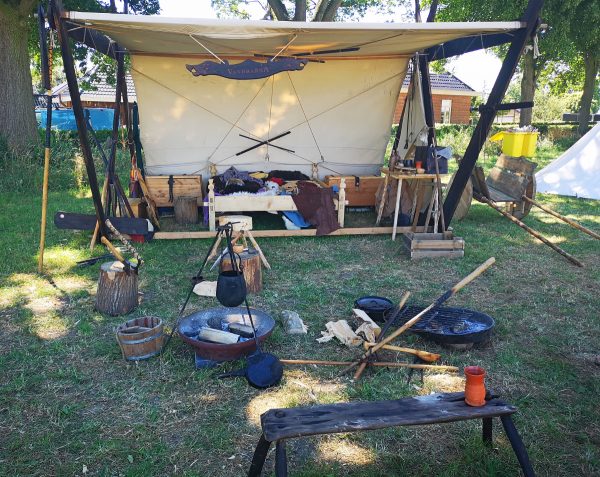 Like castles? Read on to find out about the Dutch Doornenburg Castle and the recreated battle for Doornenburg! A perfect day out for kids and history buffs.