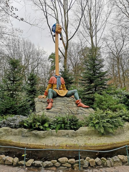 Find out why you should visit Efteling, the magical Dutch theme park!
