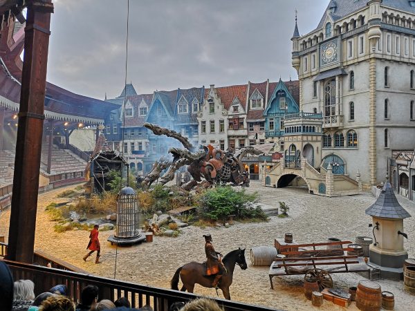 Find out why you should visit Efteling, the magical Dutch theme park!