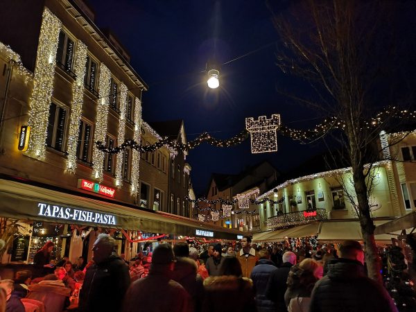 Valkenburg is the Christmas city of the Netherlands! Find out all about visiting this magical Dutch Christmas town (featuring Christmas markets in caves from Roman-times!) here. 