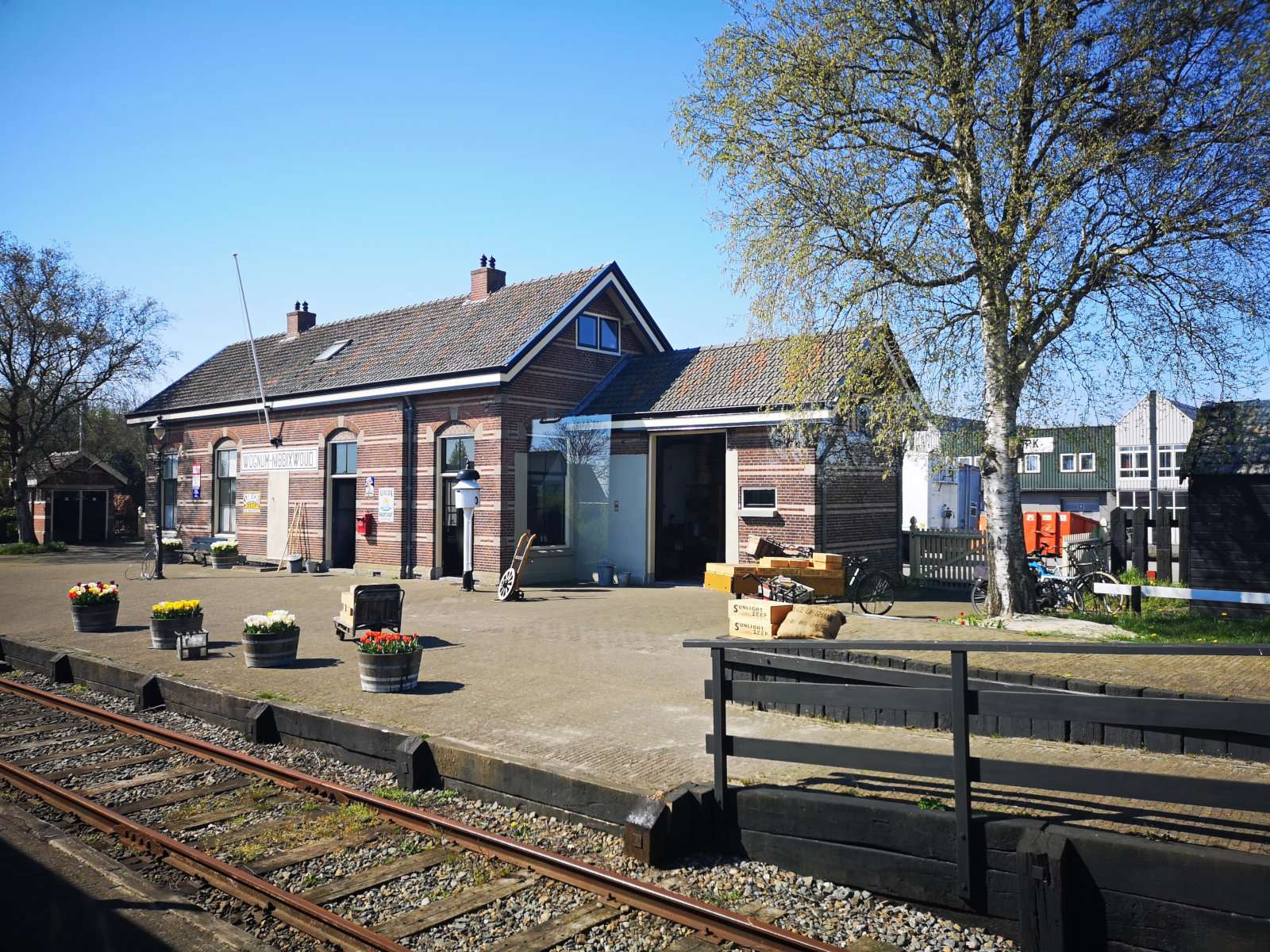 What it's like to ride the Dutch museum steam train and where to get photos of it with tulip fields