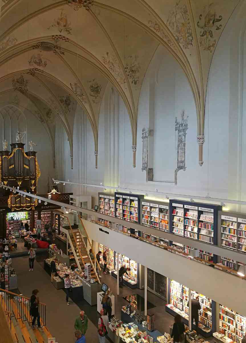 best travel books for amsterdam